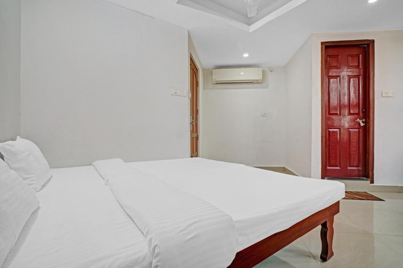 Collection O Aramam Executive Inn Коччи Экстерьер фото
